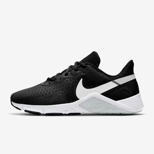 Nike Legend Essential Athletic Shoes size 10 New